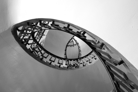 Lubetkin staircase, George Loveless House