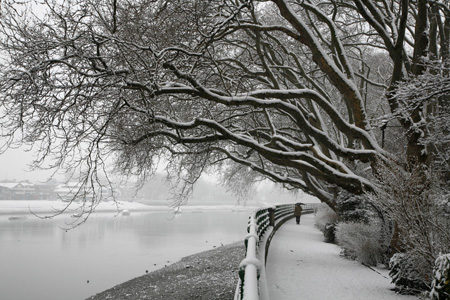 Thames Path snow Fulham